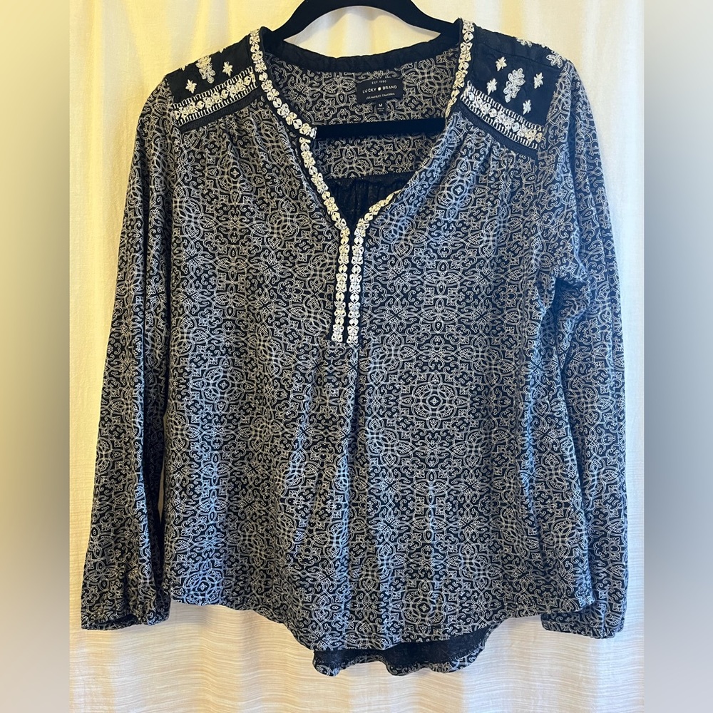 2/$10 Lucky Brand peasant style top